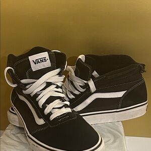 Vans Men's Classic Black and White High-Top Sneakers